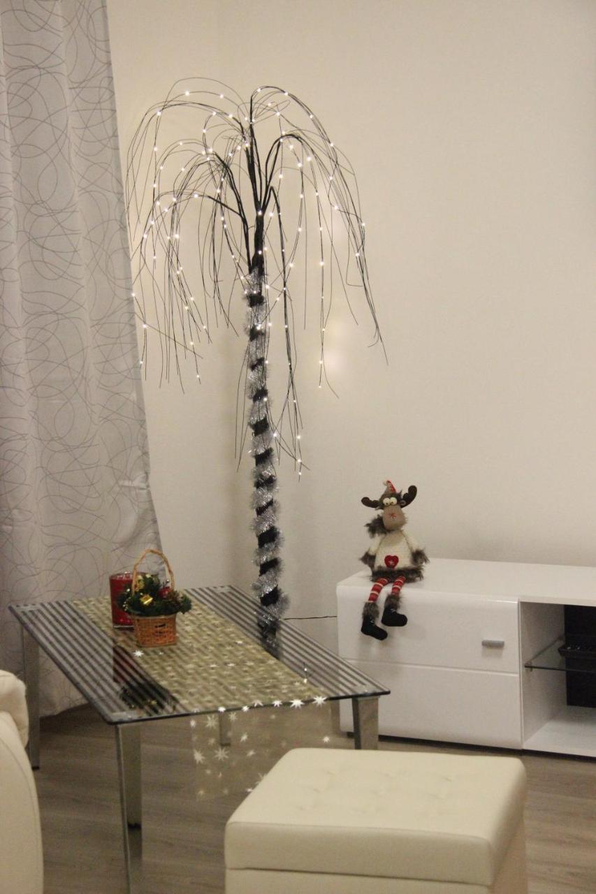 Element Airport Apartment